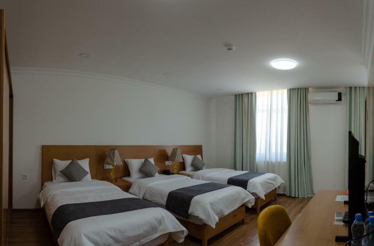 Dormitory Hualing Tbiliszi Kültér fotó