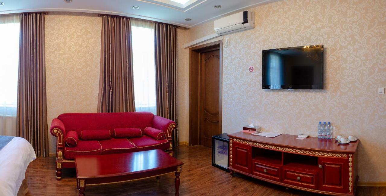 Dormitory Hualing Tbiliszi Kültér fotó